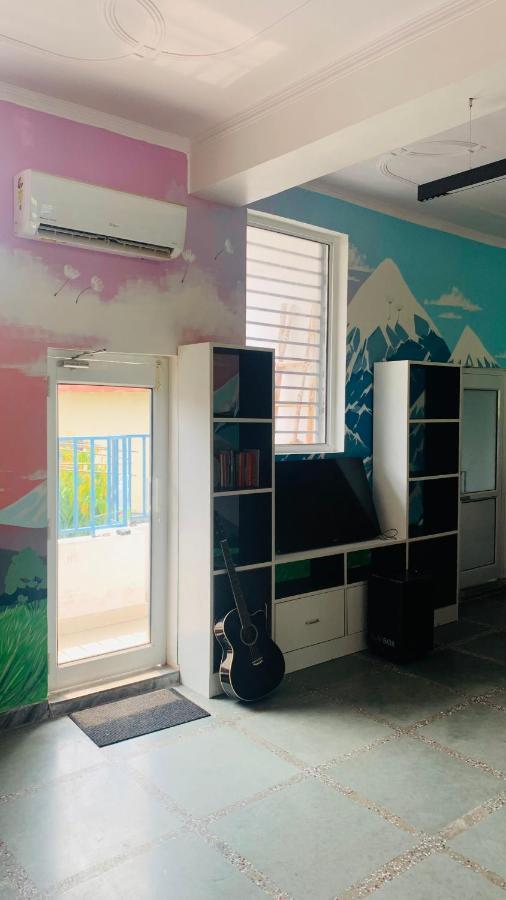 Hot - House Of Travellers, Rishikesh Hostel ภายนอก รูปภาพ